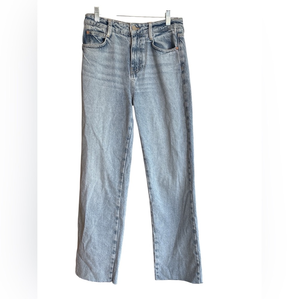 ZARA Straight Leg Jeans Size 4 Light Wash Mid Rise